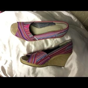 Tom’s wedges 7.5W